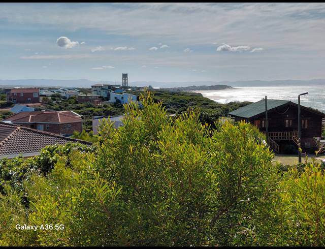 851M² VACANT LAND FOR SALE IN PARADISE BEACH